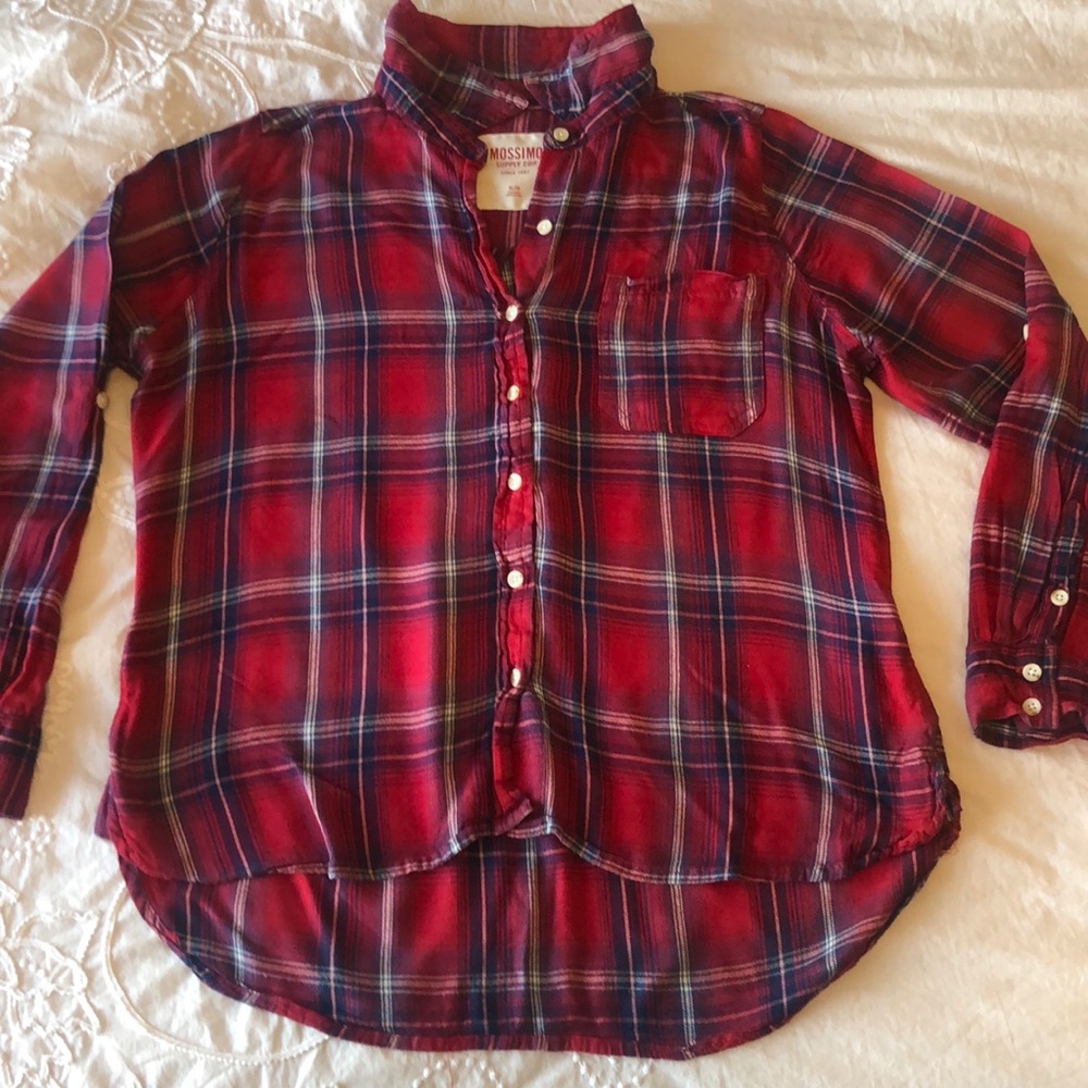 Women’s plaid shirt